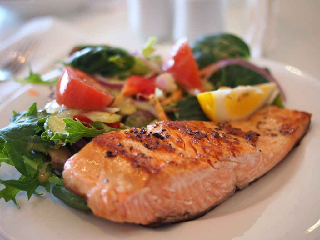 Grilled Salmon fillet with side salad
